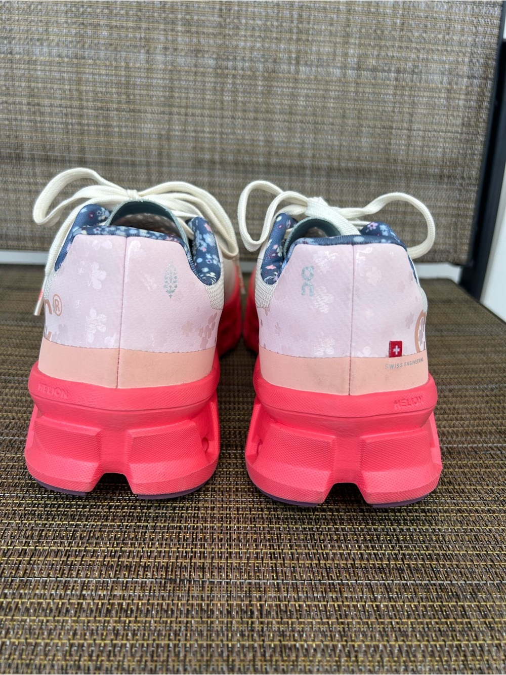 Rare! Cloudmonster On Running Size 10 Free People X Floral Pink White Sneakers - Picture 4 of 11
